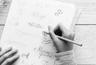 南非德班市中心华人商城起火 造成至少13人受伤